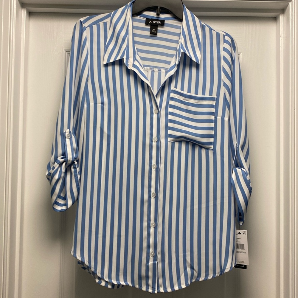 NWT A, BYER Sz M striped blouse with roll up sleeve and button tab rounded hem